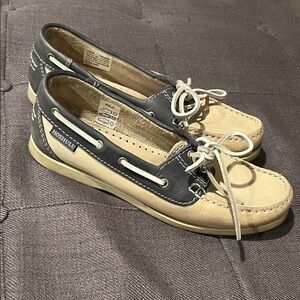 Two-Tone Navy and Cream Leather Women's Moccasins
